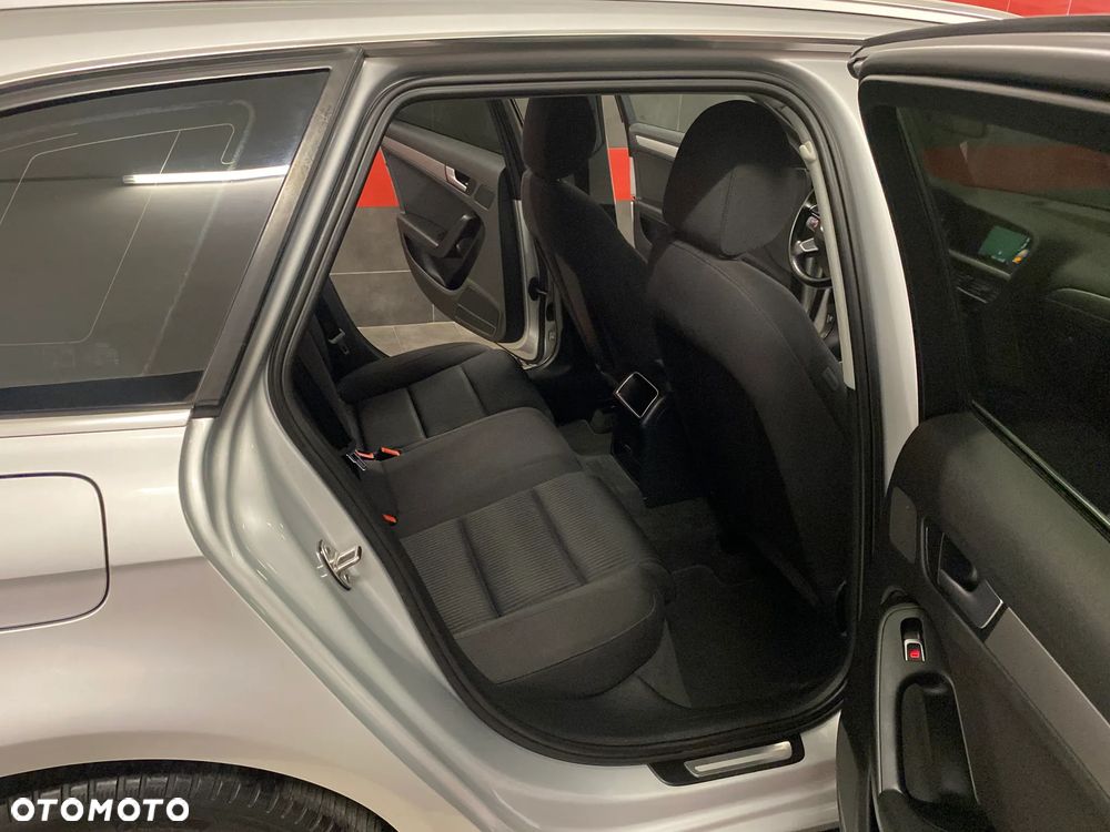 Audi A4 Avant 2.0 TDI - 26