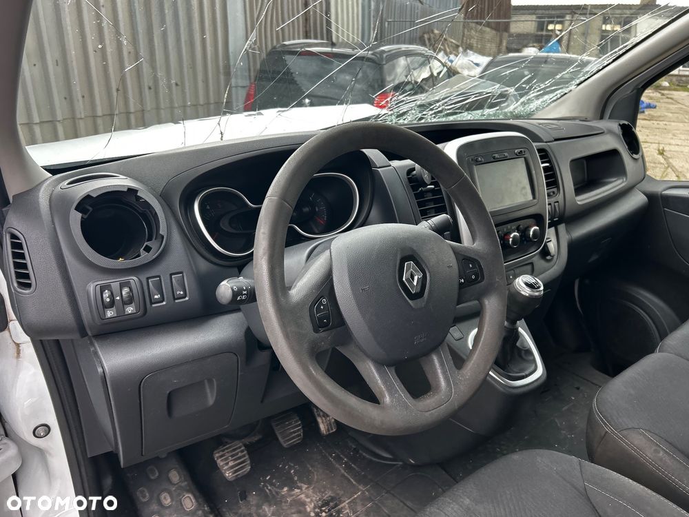 Renault TRAFIC - 29