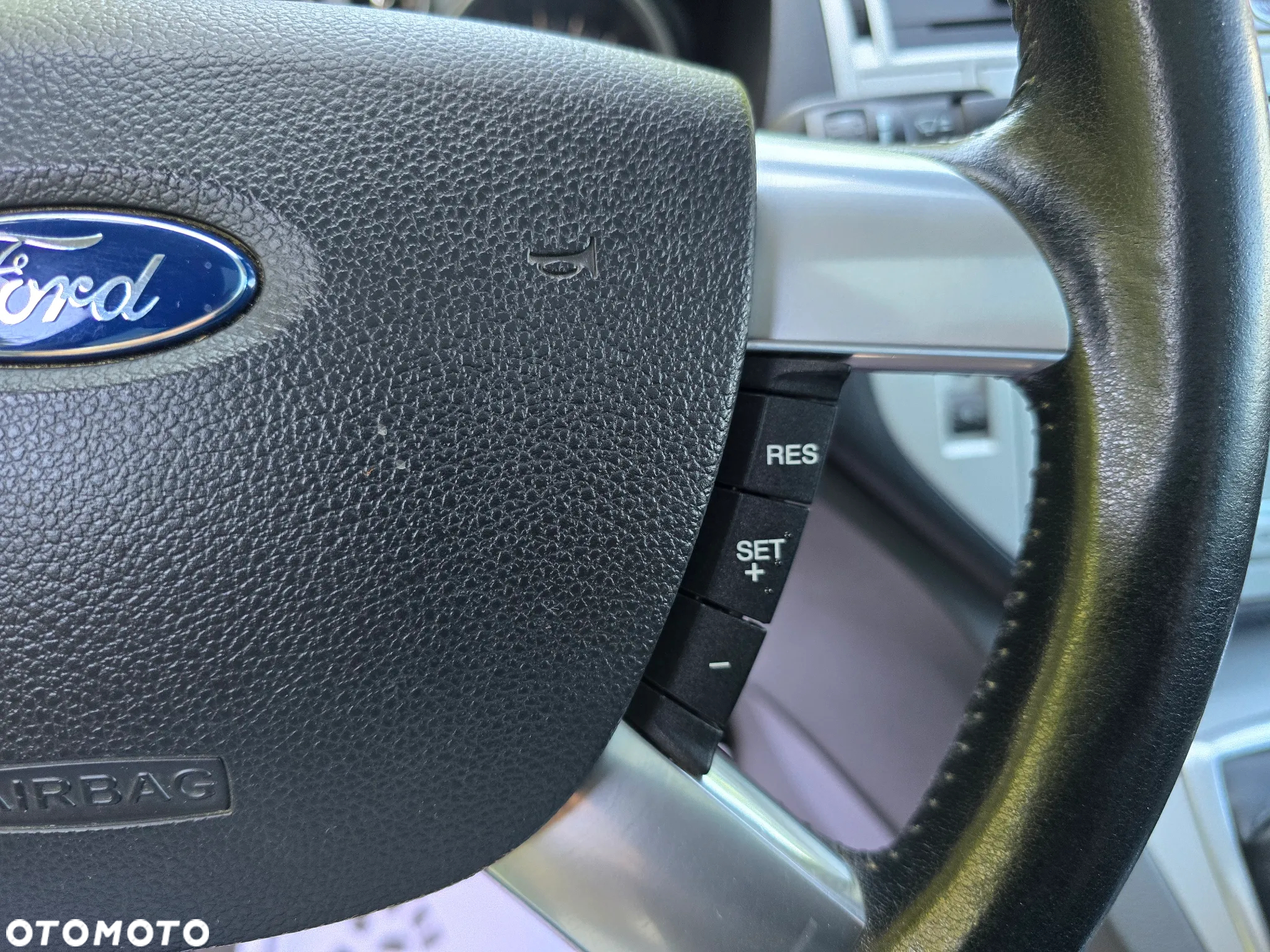 Ford Kuga 2.0 TDCi 4x4 Titanium - 28