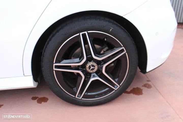 Mercedes-Benz A 180 d AMG Line - 10