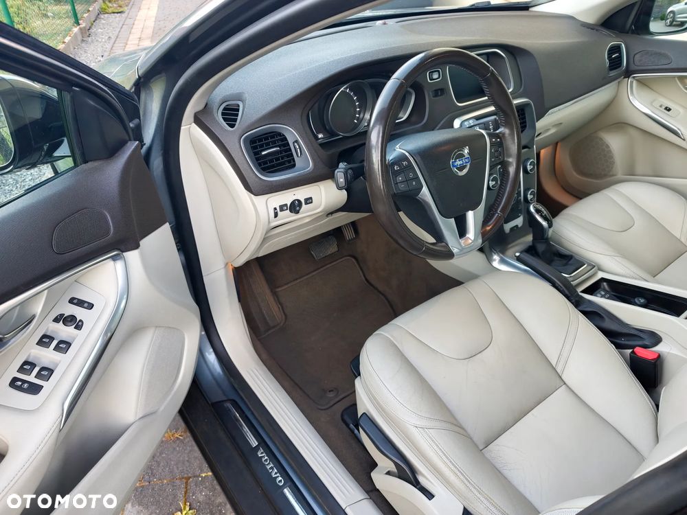 Volvo V40 Cross Country T4 AWD Geartronic Summum - 24