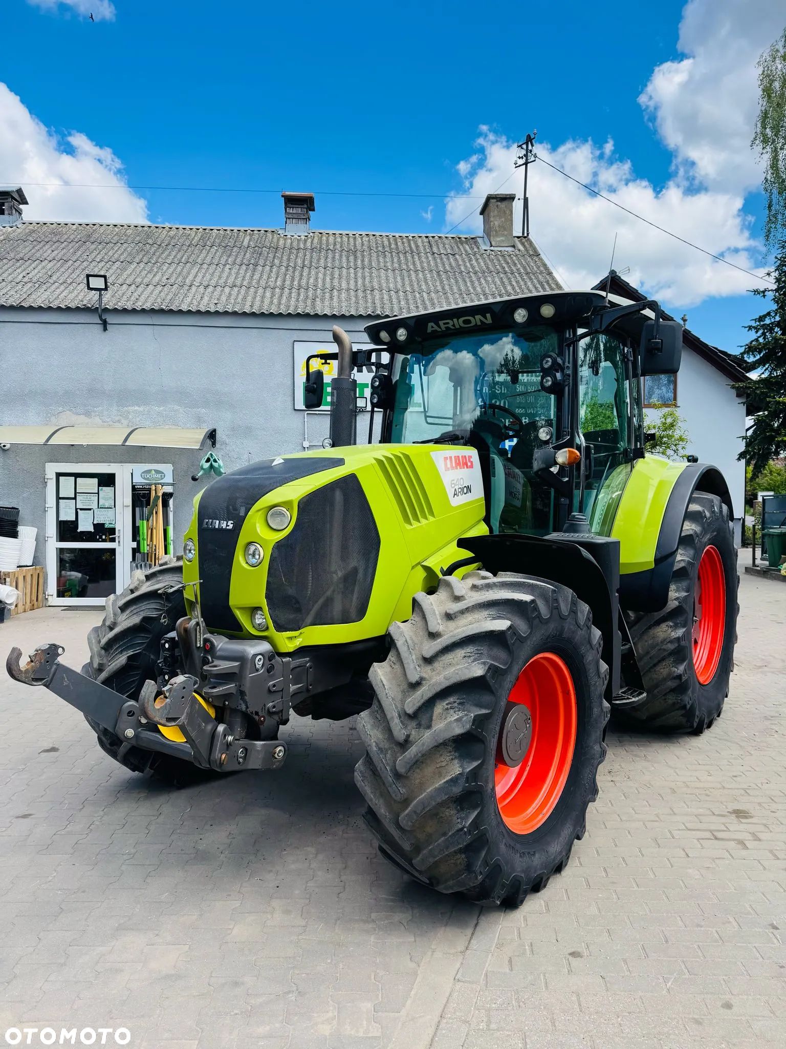 Claas Nexos 210F - 1
