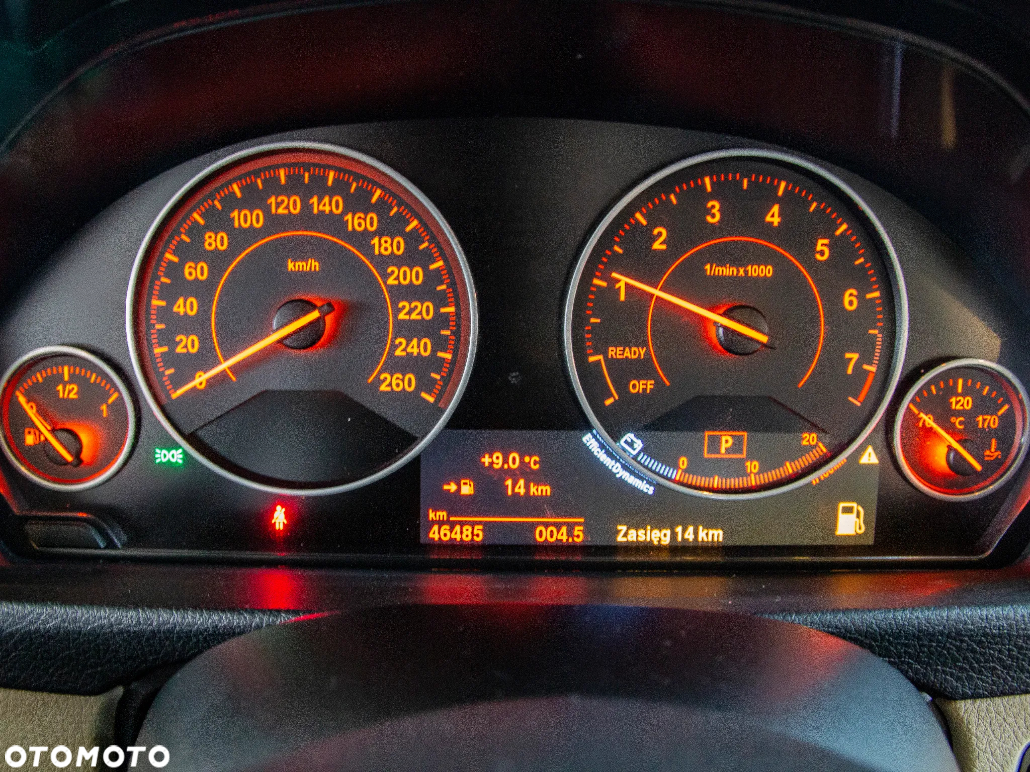 BMW Seria 3 330i GPF xDrive - 13