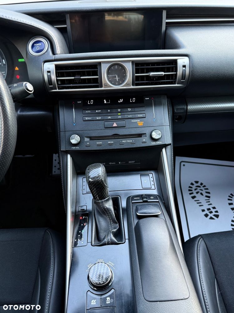 Lexus IS - 22
