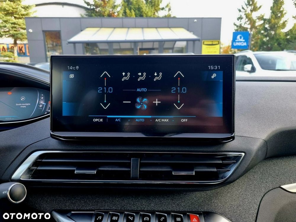 Peugeot 3008 1.5 BlueHDi Allure S&S EAT8 - 22