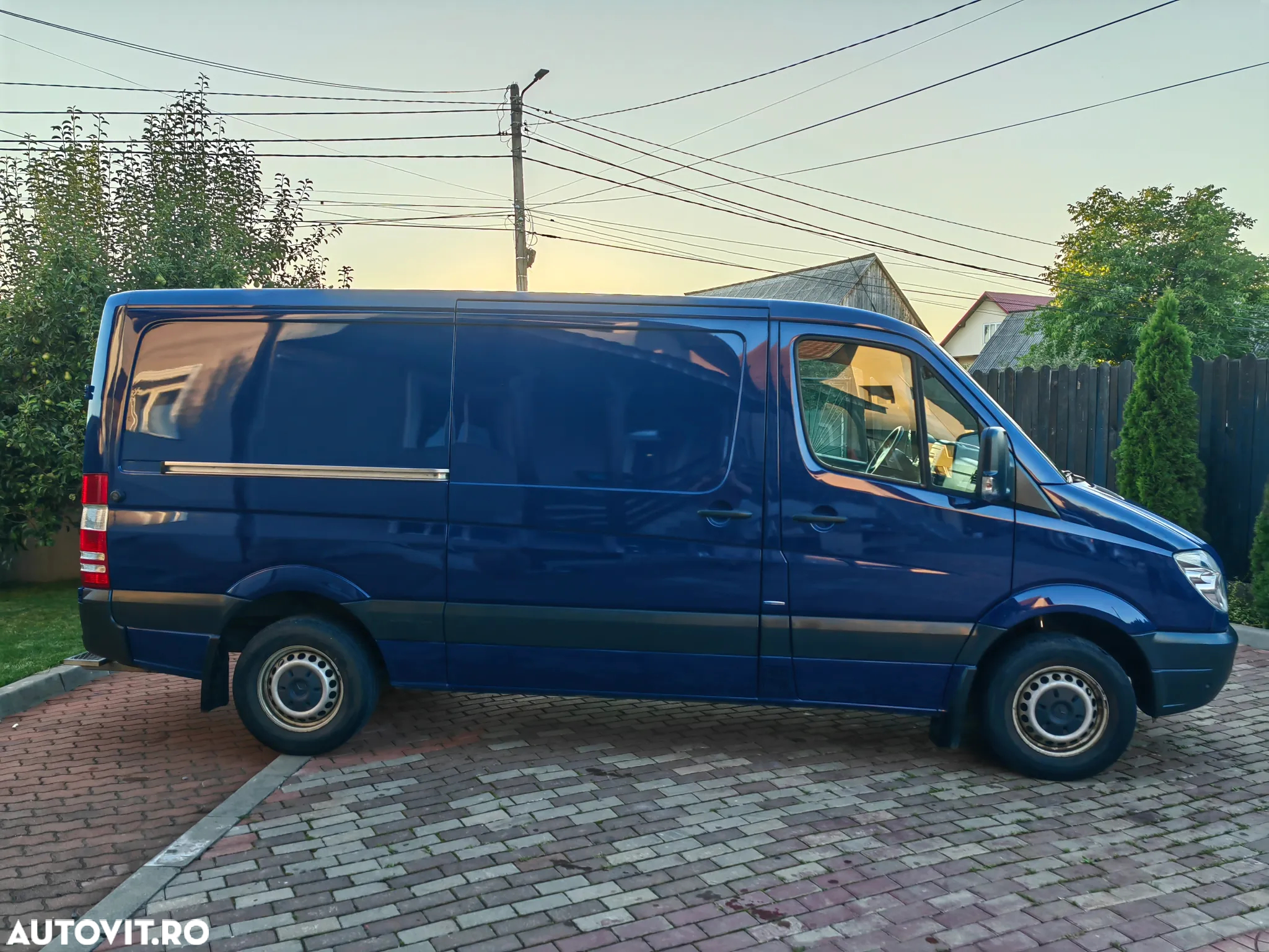 Mercedes-Benz Sprinter - 10