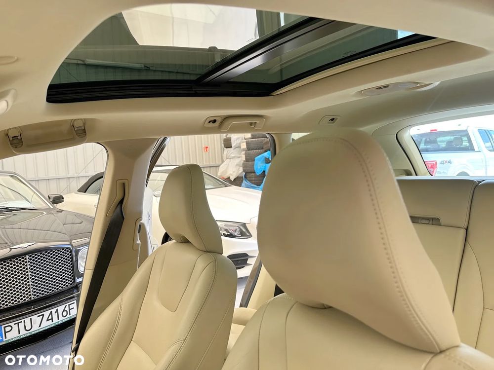 Volvo XC 60 D4 AWD Summum - 10