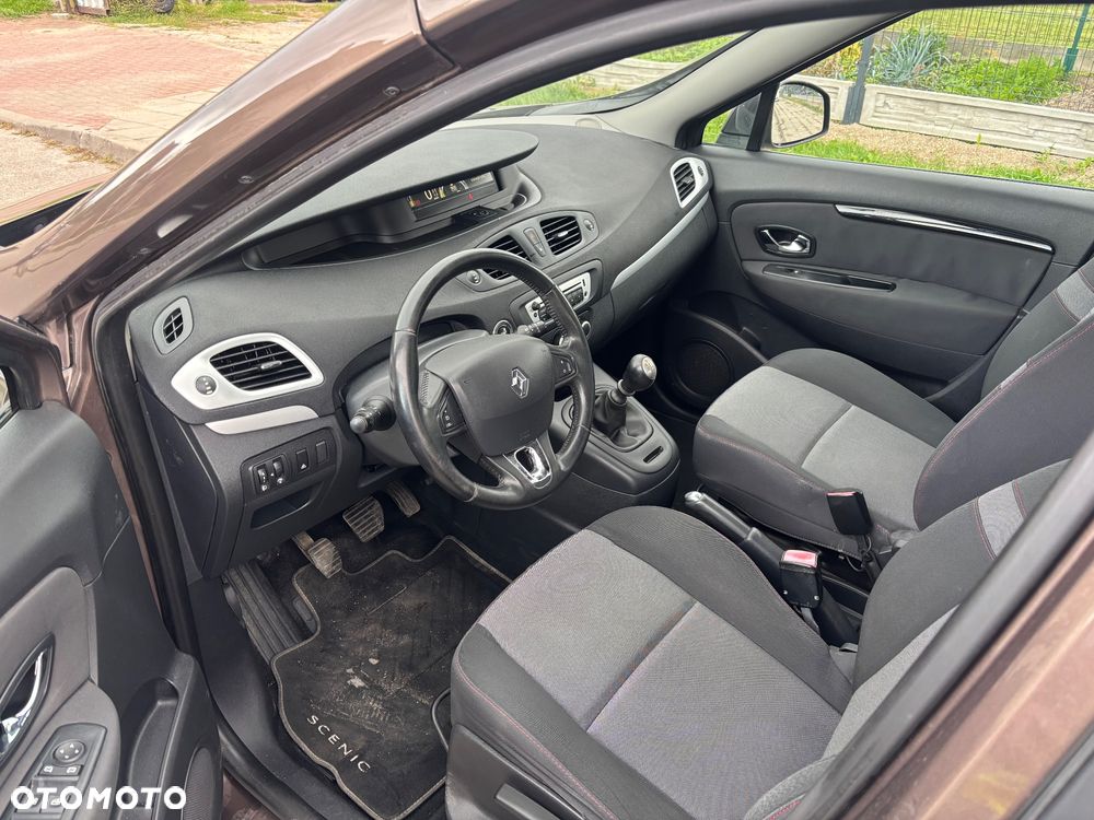 Renault Scenic 1.5 dCi Life - 10