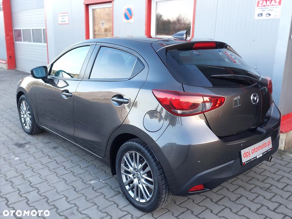 Mazda 2 - 5