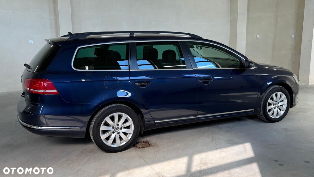 Volkswagen Passat 1.6 TDI BlueMotion Technology Highline - 14