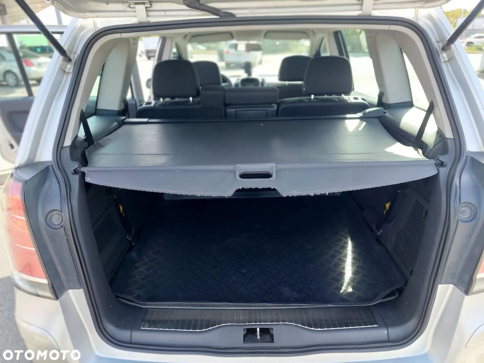 Opel Zafira - 14