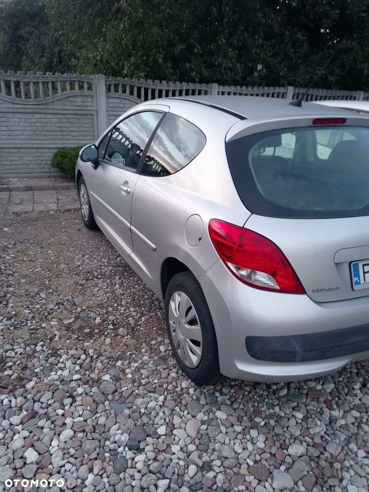 Peugeot 207 - 3