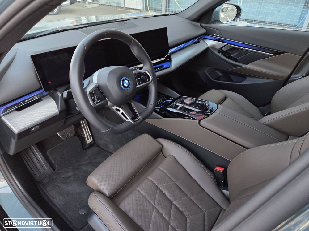 BMW i5 eDrive40 Pack Desportivo M Pro - 6
