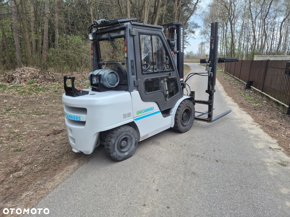 Nissan Unicarriers - 4