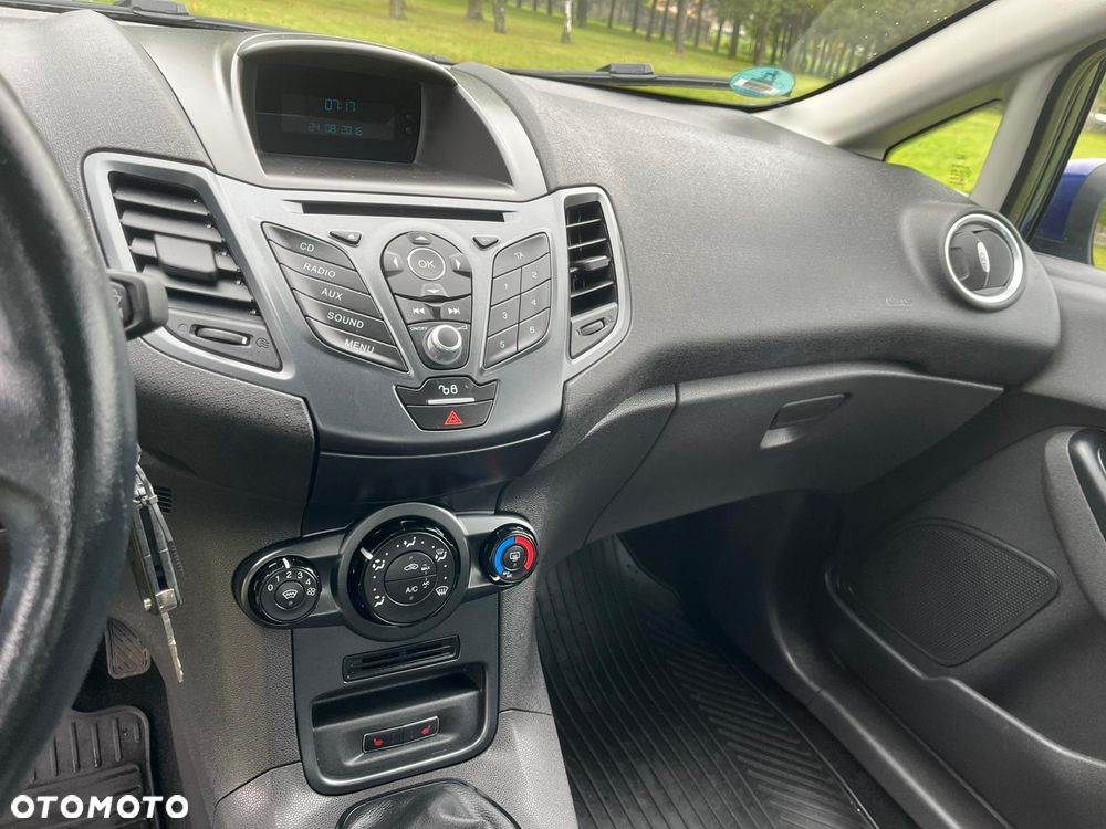 Ford Fiesta 1.25 SYNC Edition - 19