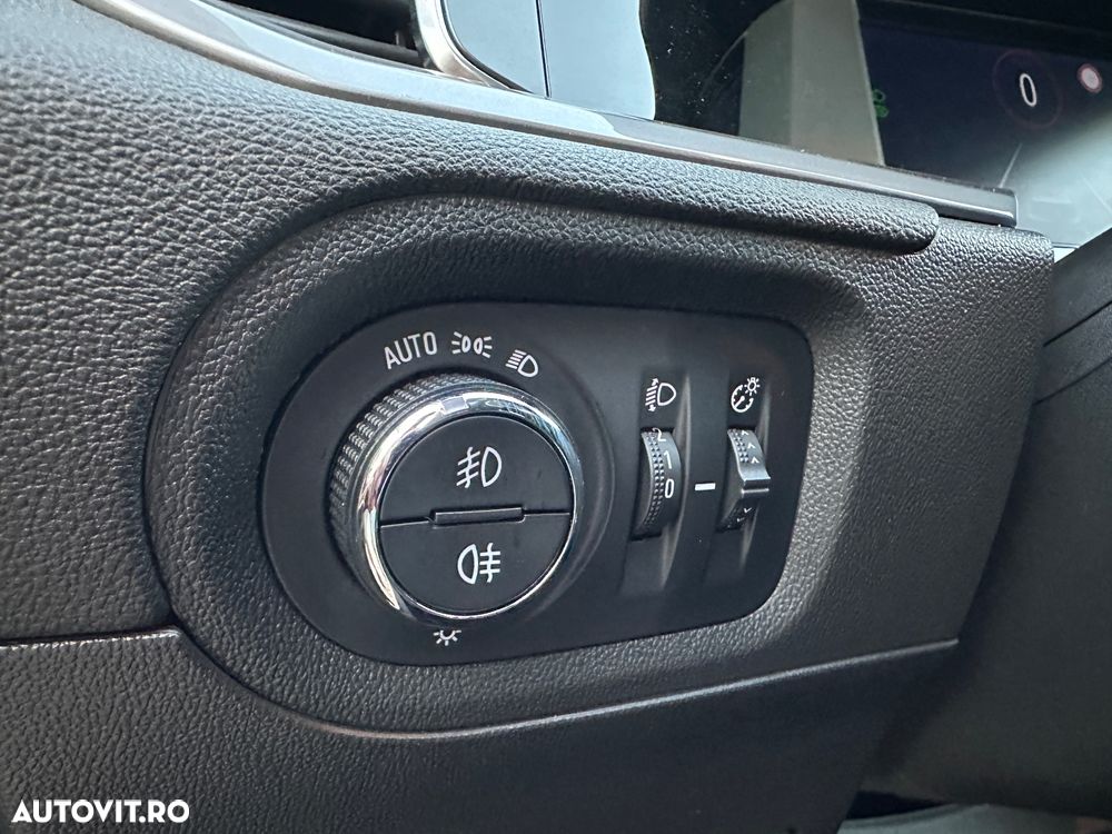 Opel Grandland 1.5 D Automatik Business Edition - 28