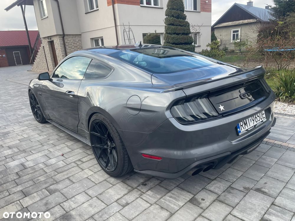 Ford Mustang - 8