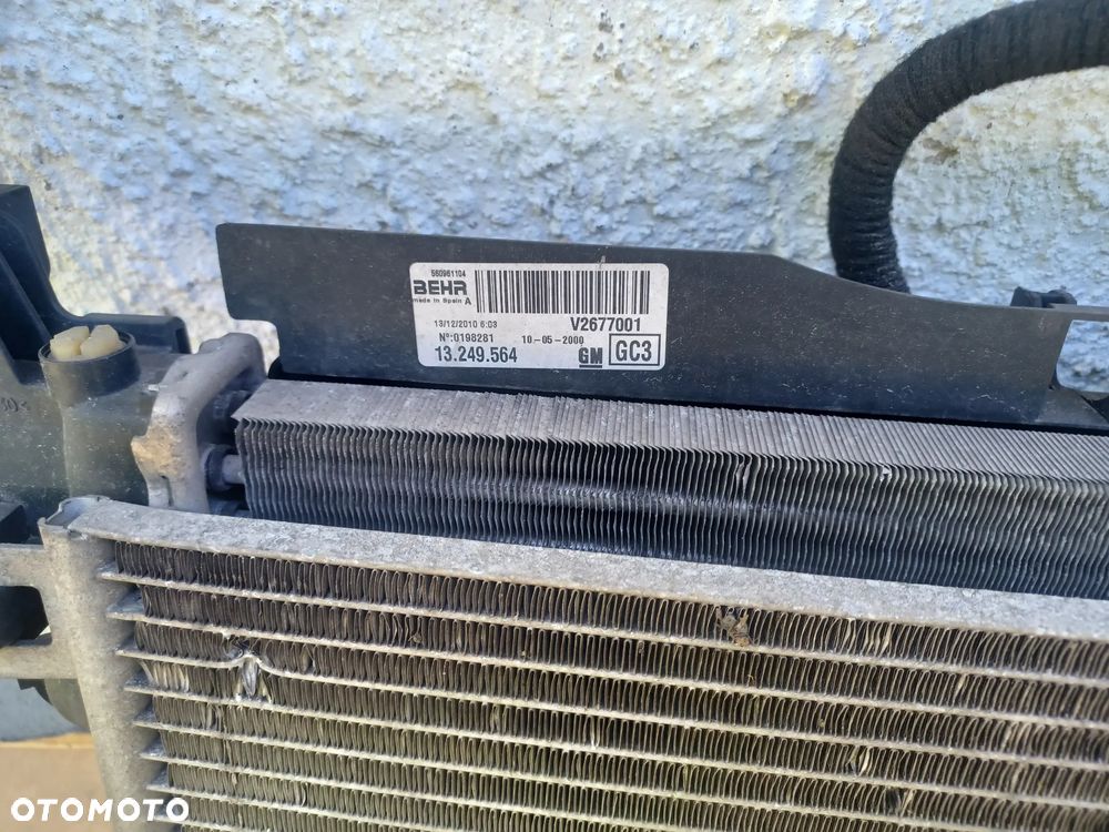 WENTYLATOR CHŁODNICE CORSA D 1.2 16V 13249564 - 2