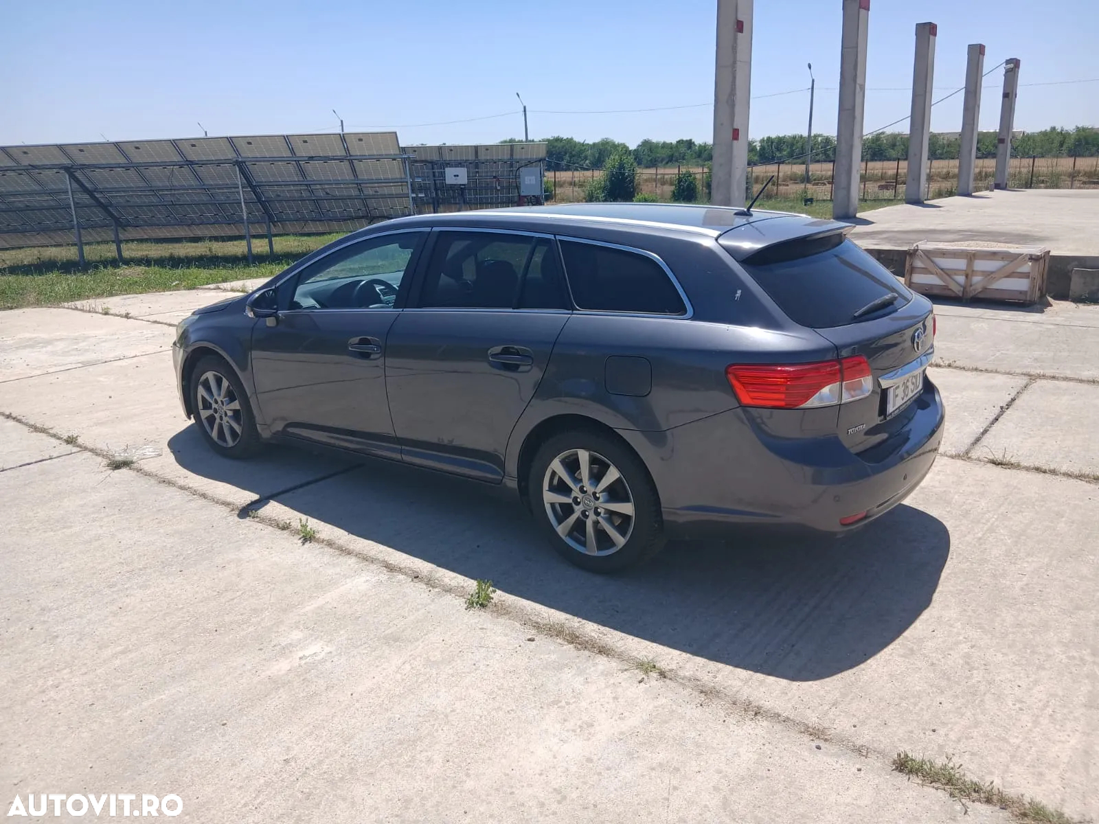Toyota Avensis - 6
