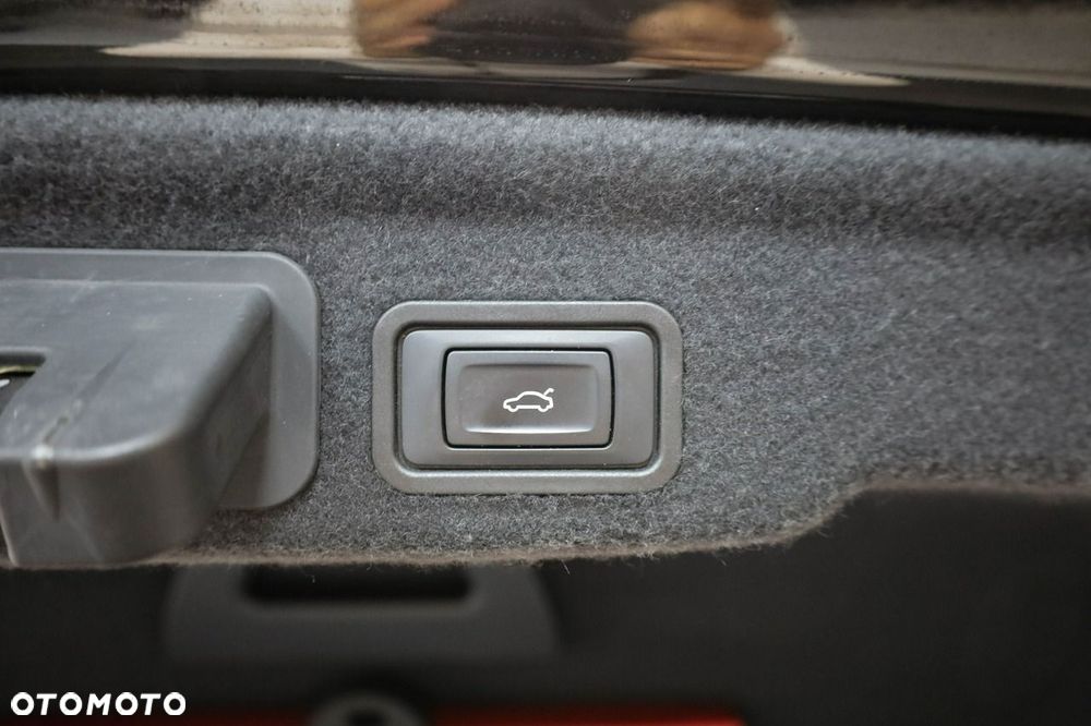 Audi A8 - 14