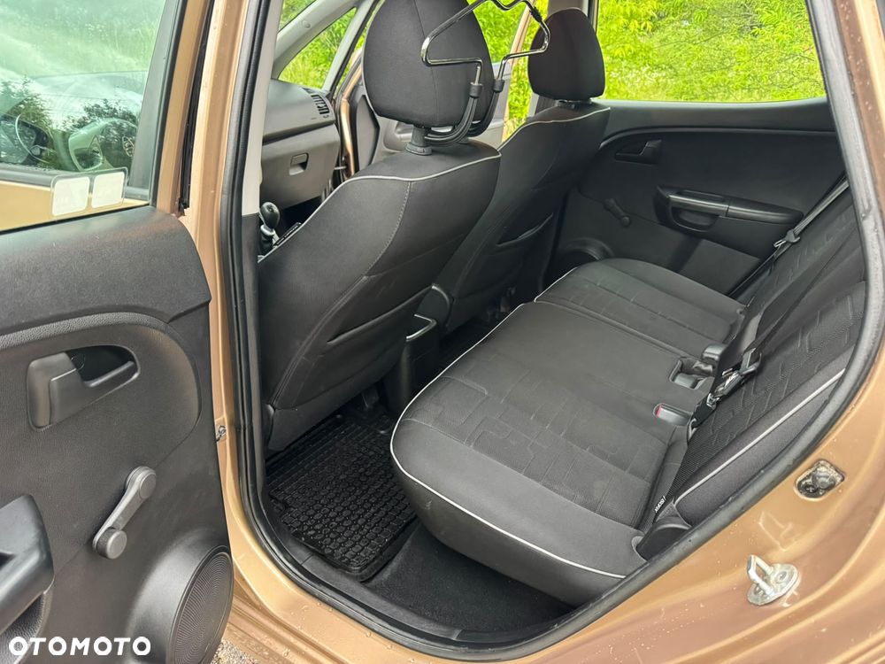 Kia Venga 1.4 M - 9