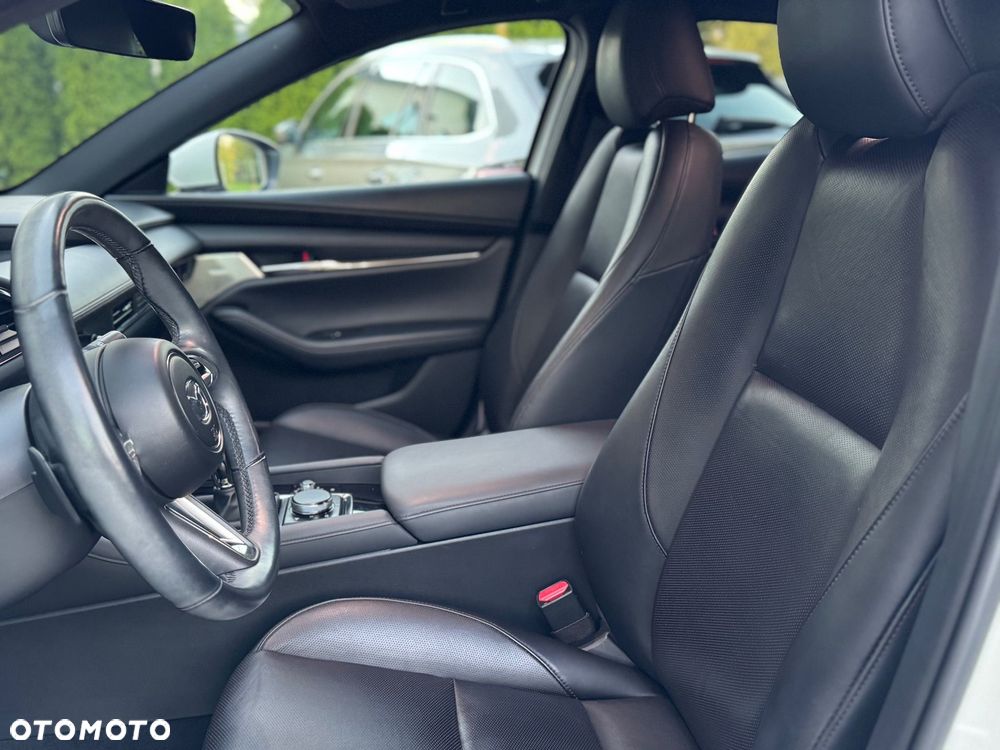 Mazda 3 - 8