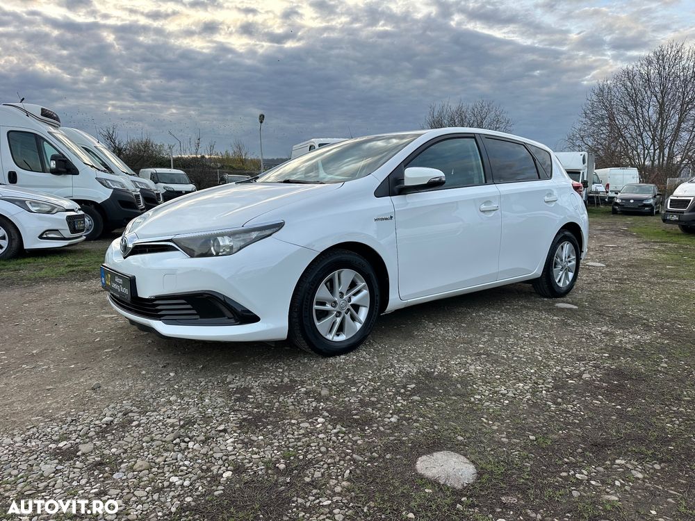 Toyota Auris 1.8 L VVT-i Hybrid Sol + - 10