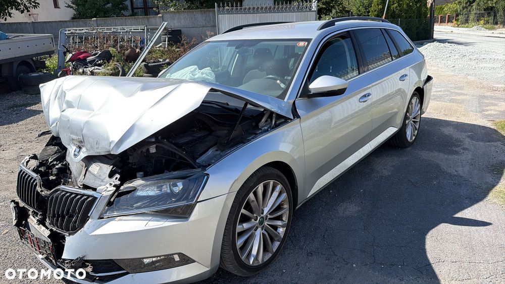Skoda Superb 2.0 TDI DSG Active - 12