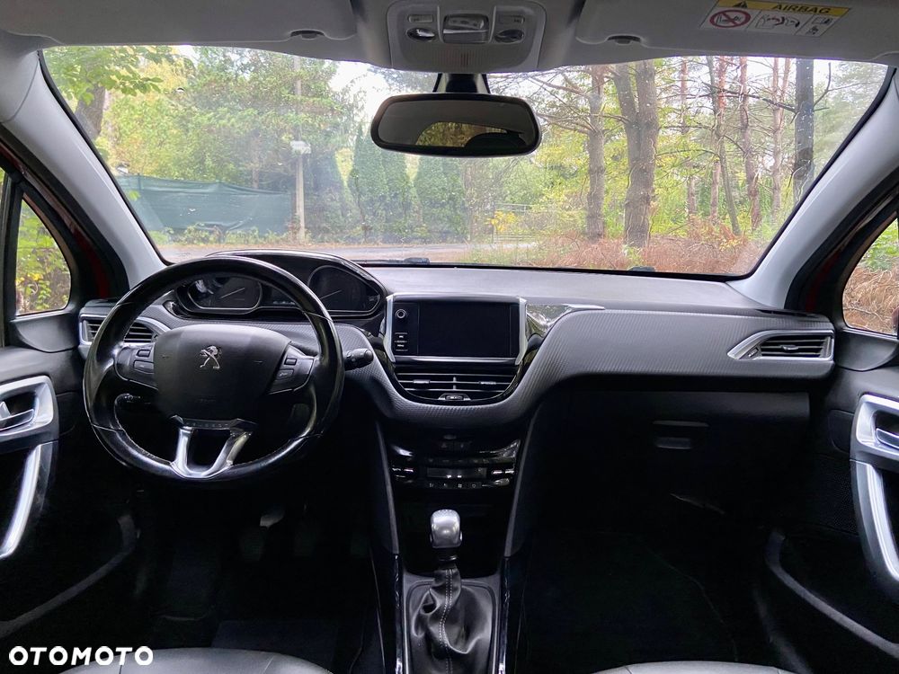 Peugeot 2008 PureTech 110 Stop&Start Allure - 19