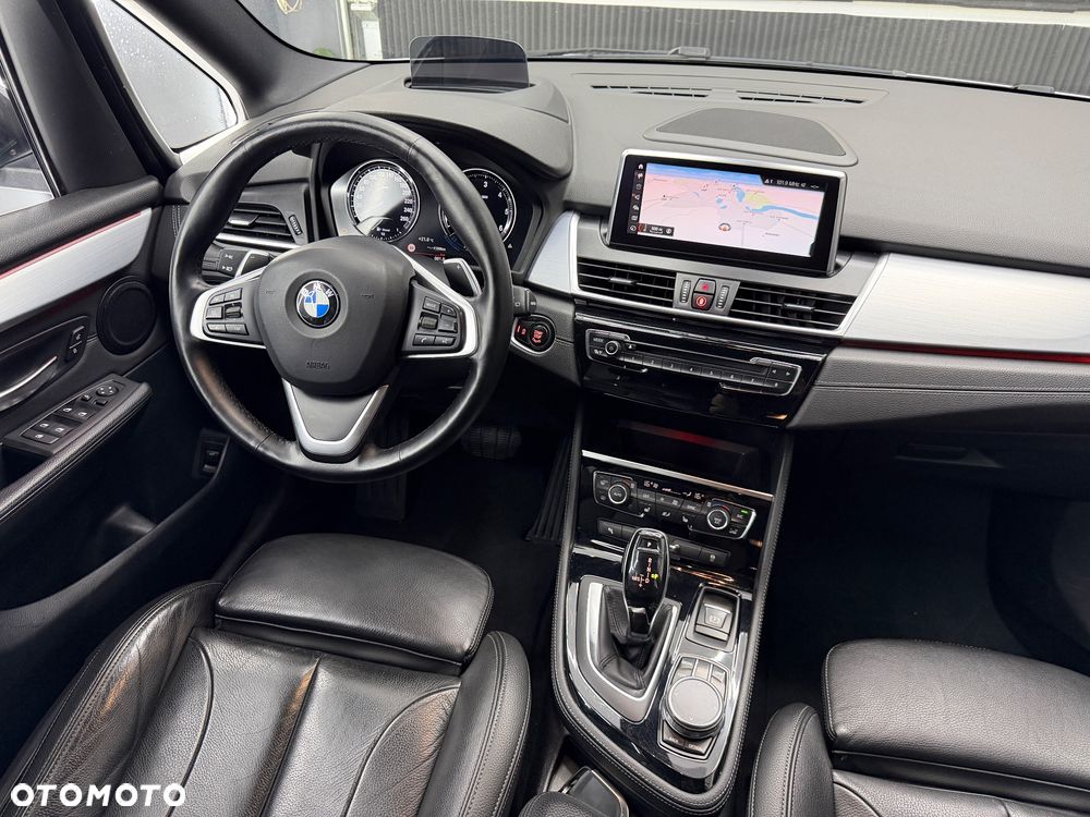 BMW Seria 2 220d xDrive Sport Line sport - 35