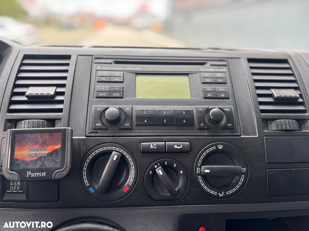 Volkswagen Transporter - 12