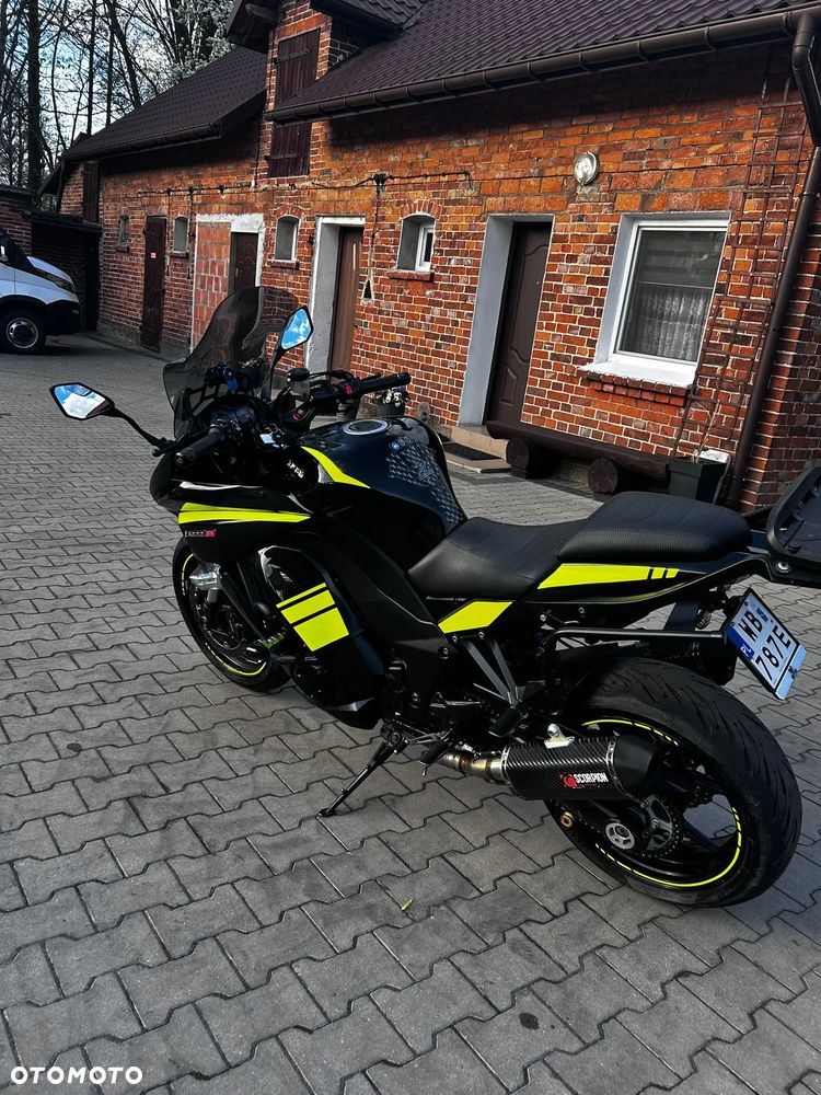 Kawasaki Ninja 1000 SX - 4