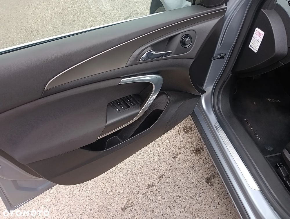 Opel Insignia 1.6 Turbo Edition - 10