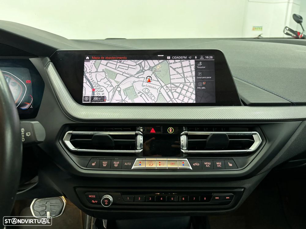 BMW M135i xDrive - 29