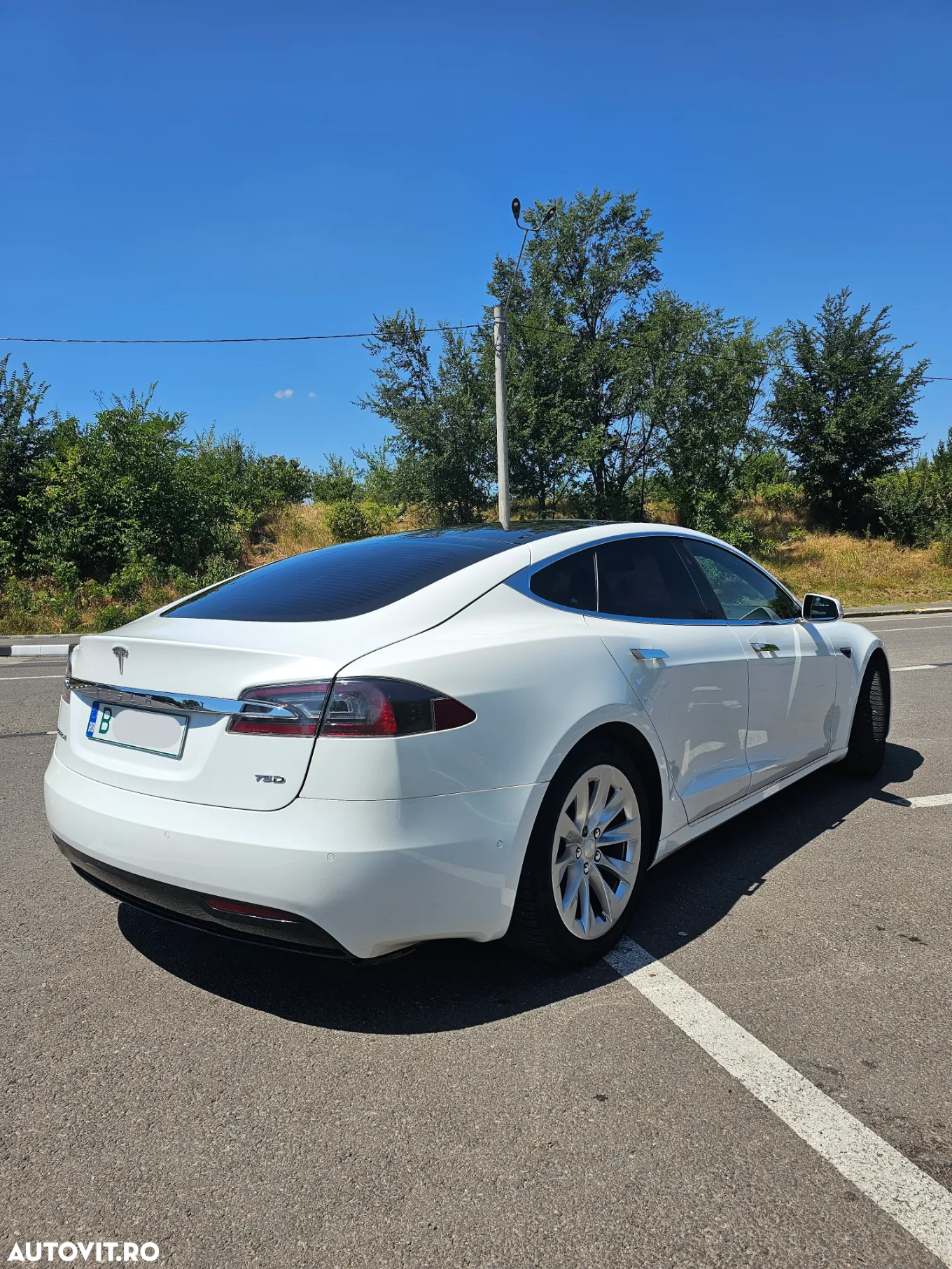 Tesla Model S - 7