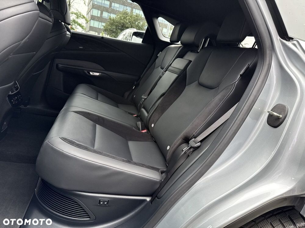 Lexus RX - 15