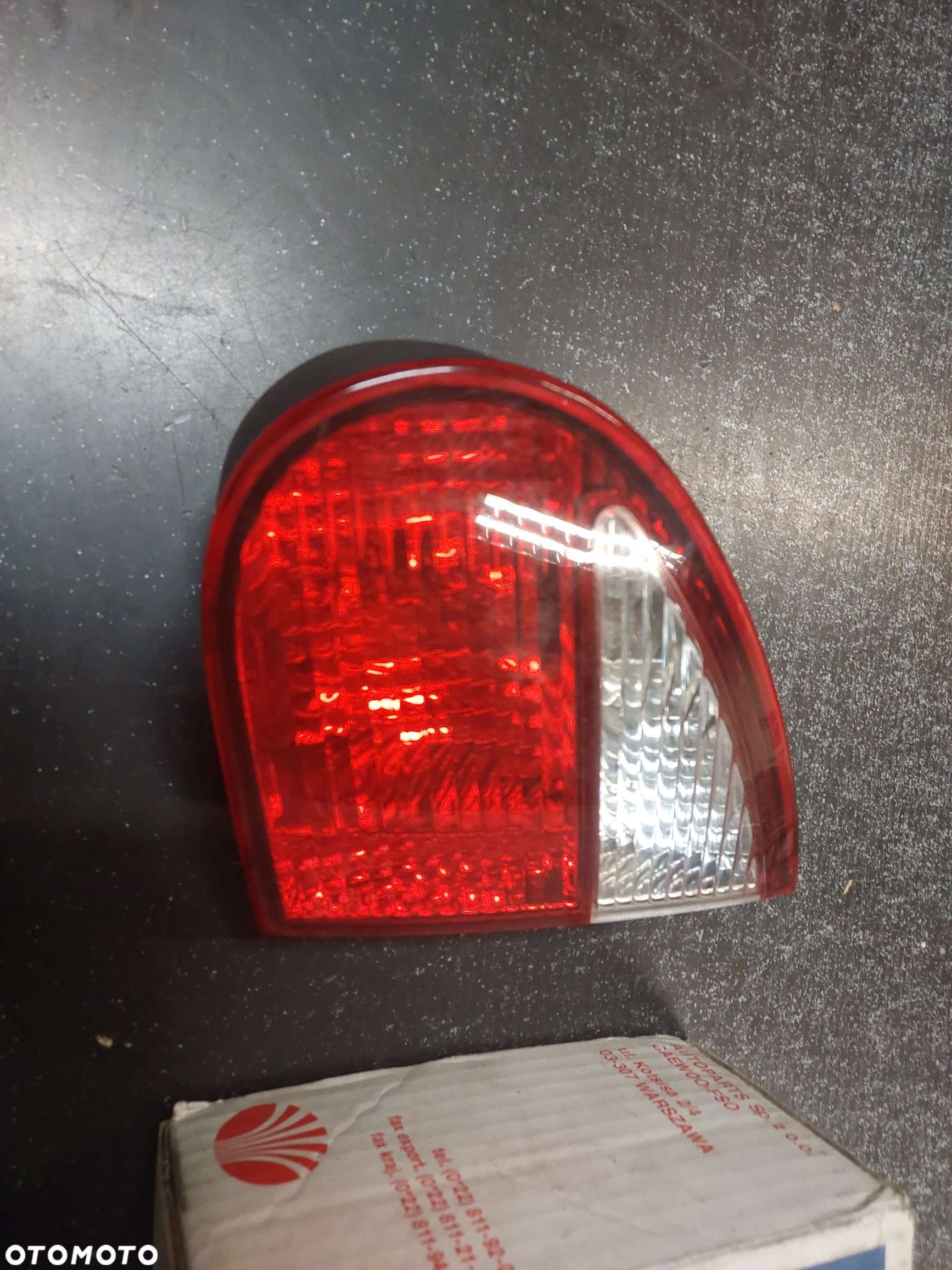 LAMPA TYŁ WEWNĘTRZNA LEWA SEDAN Daewoo Lanos - 1