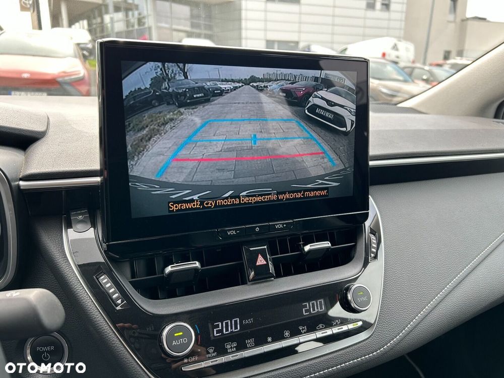 Toyota Corolla 1.8 Hybrid Comfort - 17