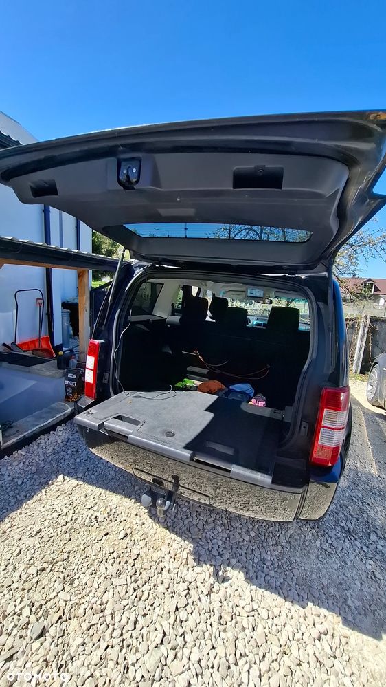 Dodge Nitro 2.8 CRD SXT - 8