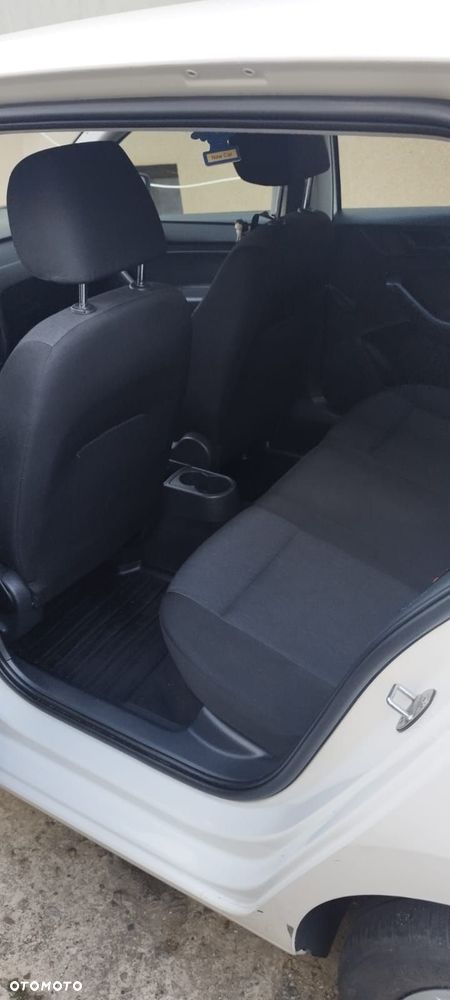 Skoda RAPID Spb 1.4 TDI DPF Active - 9