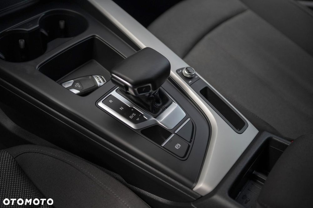 Audi A4 Avant 35 TFSI S tronic advanced - 24