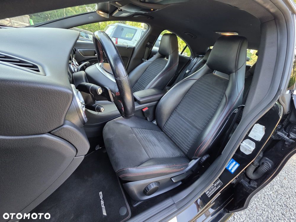 Mercedes-Benz CLA 200 7G-DCT AMG Line - 12