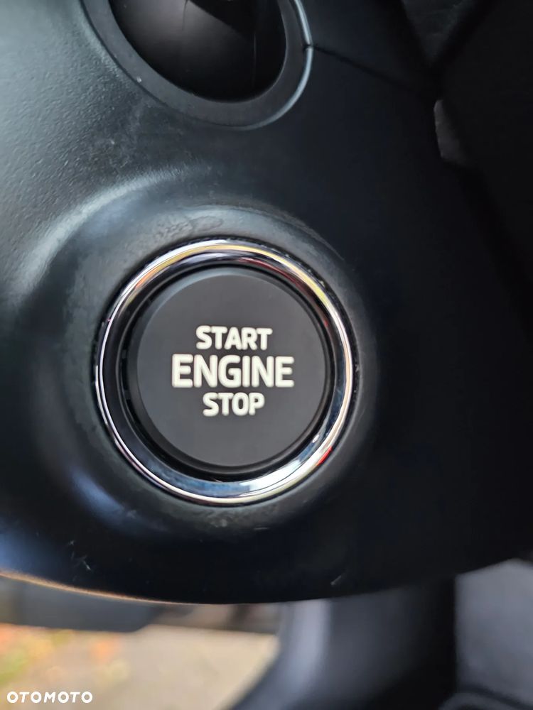 Skoda Superb 2.0 TDI DSG SportLine - 26