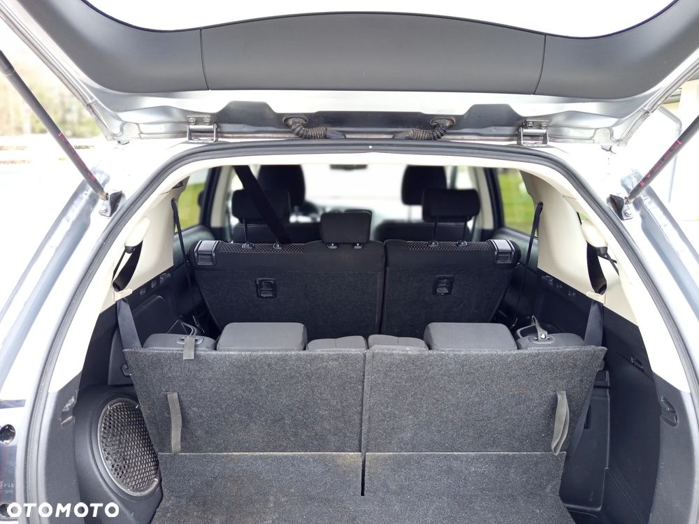 Mitsubishi Outlander 2.0 Intense + Navi 4WD CVT - 18