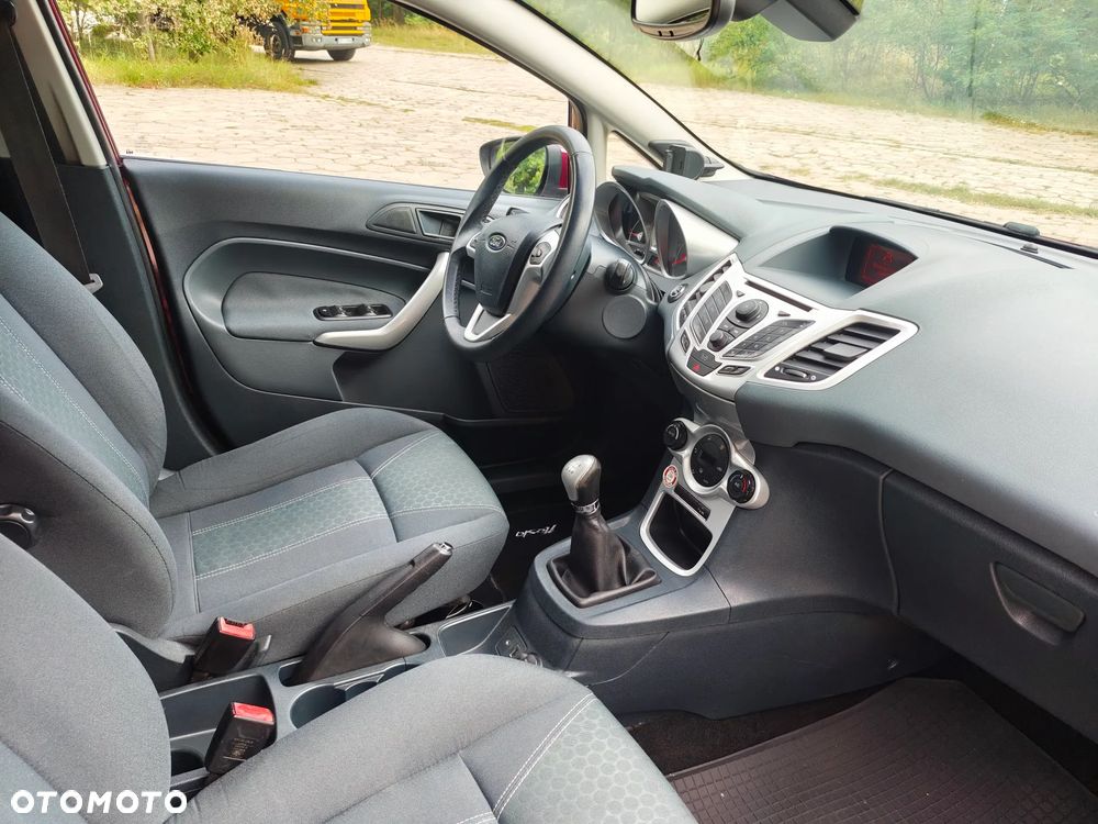 Ford Fiesta 1.6 Ti-VCT Titanium - 30