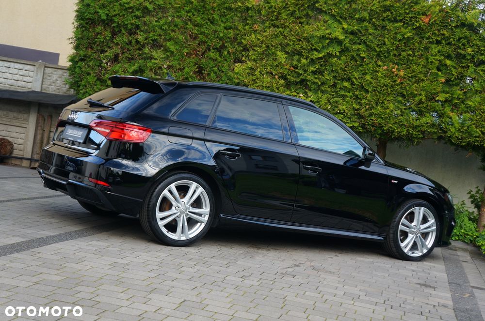 Audi A3 Sportback 2.0 TDI (clean diesel) quattro S tronic S line Sportpaket - 16
