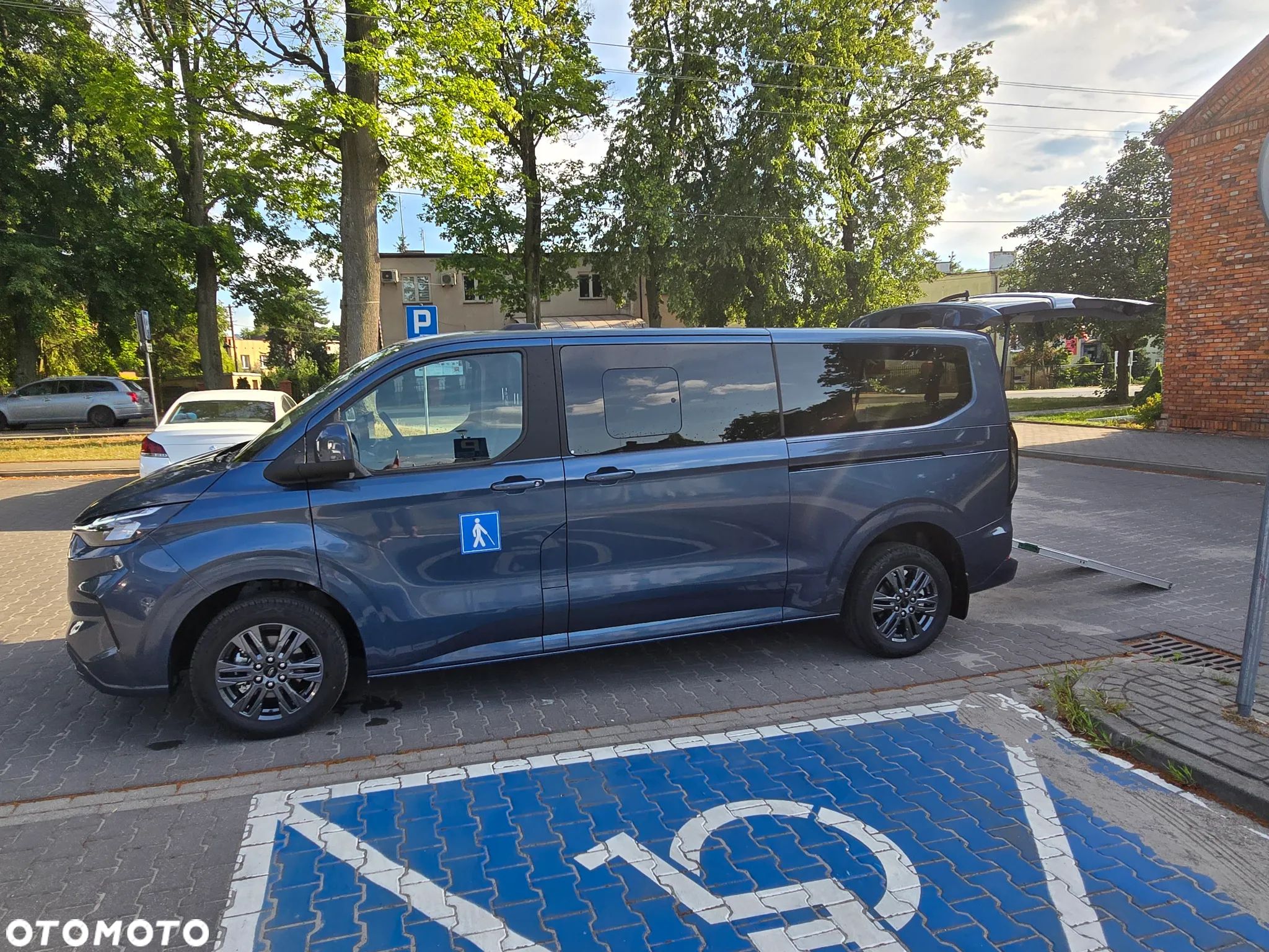 Ford Tourneo Custom 2.0 EcoBlue 320 L2 Titanium - 1