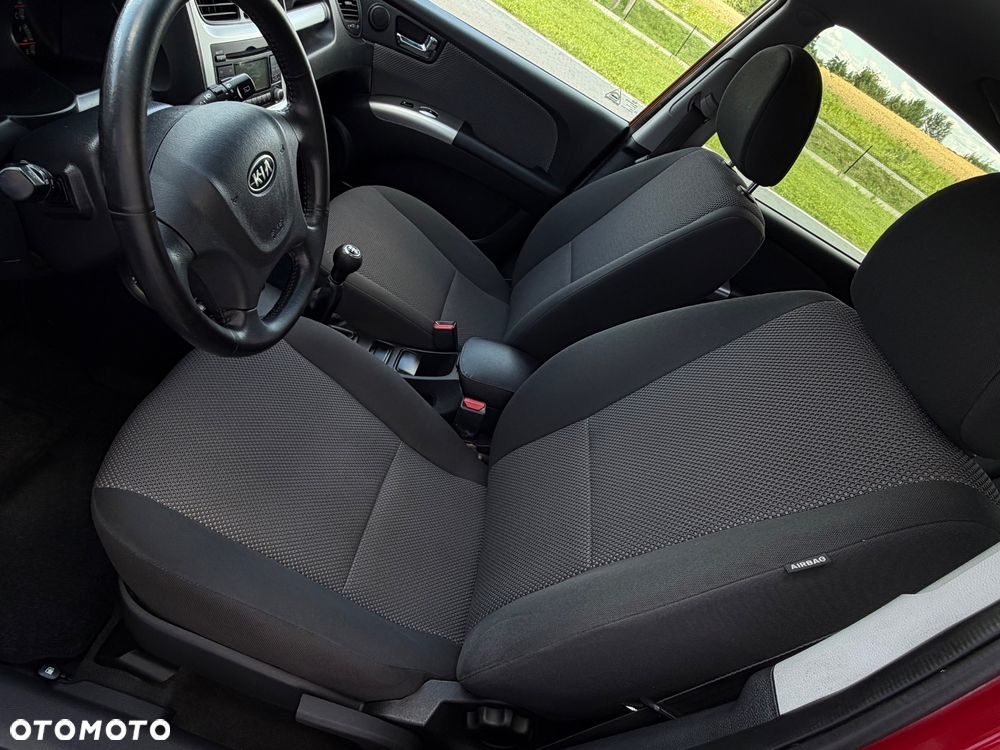 Kia Sportage 2.0 4WD Cup - 24