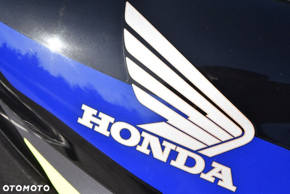 Honda CBR - 6