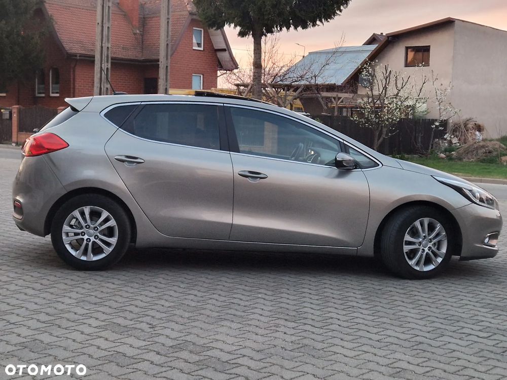 Kia Ceed 1.6 GDI Business Line - 22